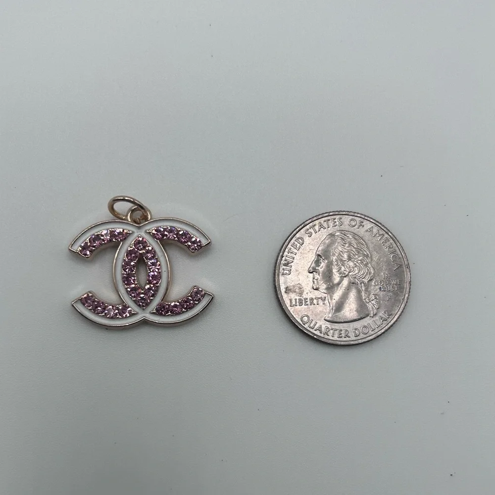 Chanel charm - Picture 2 of 3